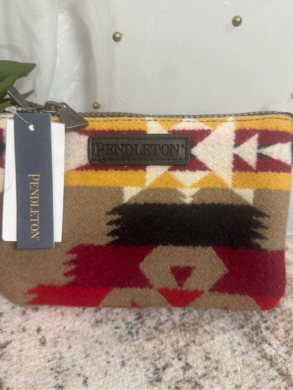 Pendleton Southwestern Wool wristlet/crossbody in Red, Mustard & Brown NWT - Picture 1 of 7